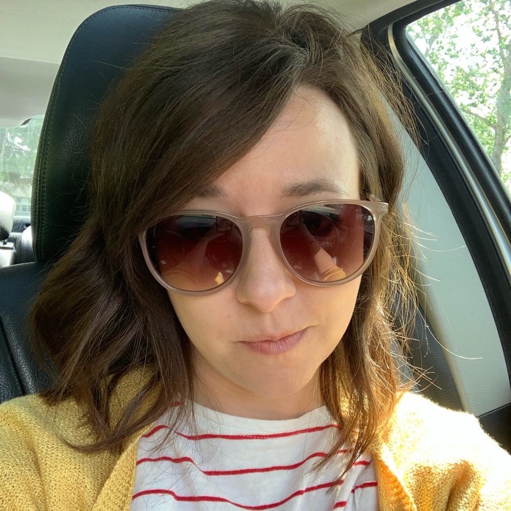Meet your Posher, Samantha